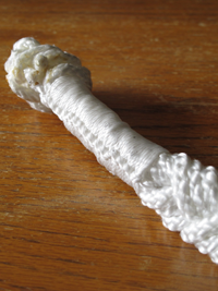 Corset-style handle
